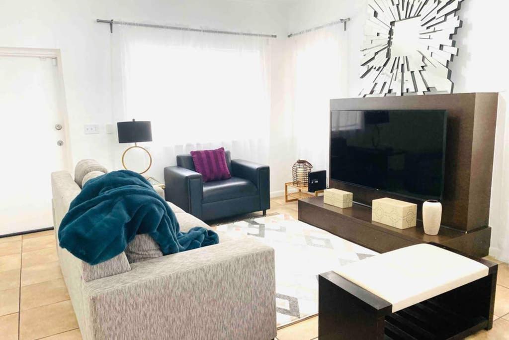Xanadu Villas - 3 Bedroom House Or 2 Bedroom Apartment Miami Exterior photo